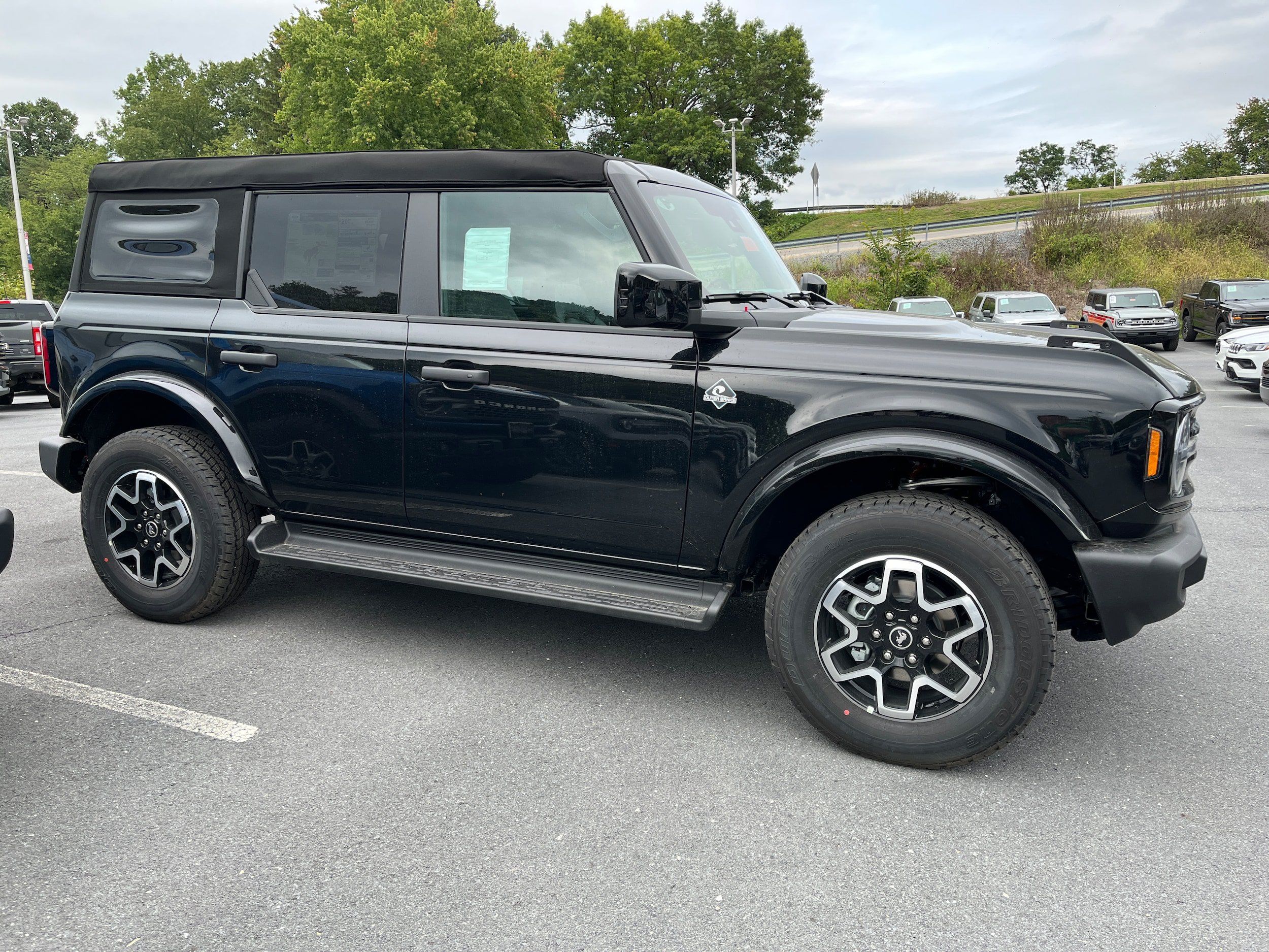 New 2026 Ford Bronco Outer Banks AWD/4WD image 5