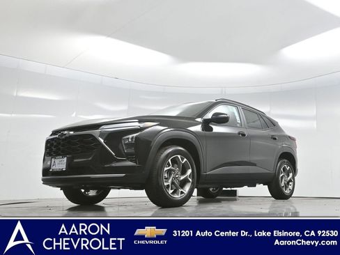 New 2026 Chevrolet Trax LT w/ Sunroof Package image 60