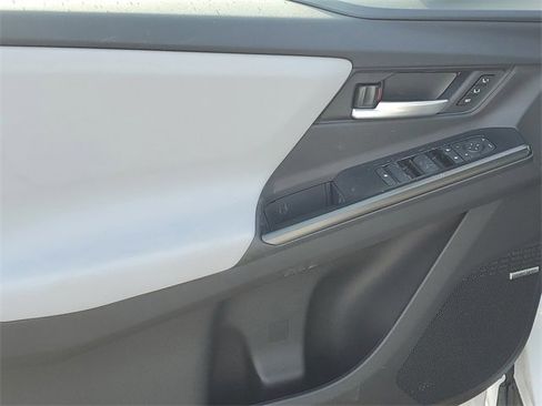 New 2026 Subaru Solterra Limited image 16