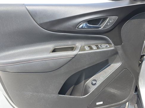Used 2023 Chevrolet Equinox RS w/ RS Leather Package FWD image 15