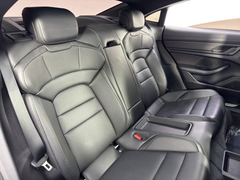 Used 2022 Porsche Taycan 4S image 43