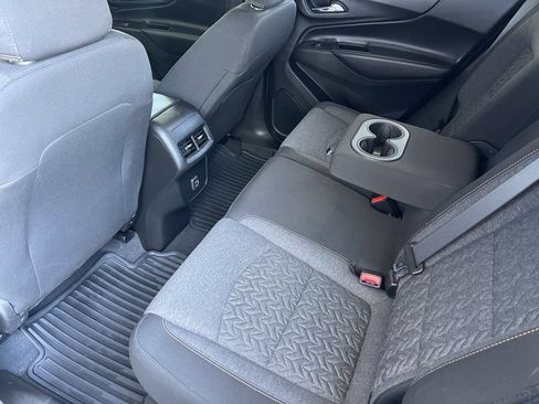 Used 2022 Chevrolet Equinox LT FWD image 12