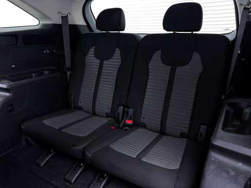 Used 2022 Kia Sorento LX image 35