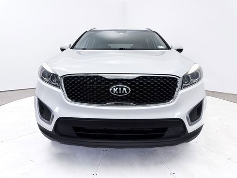 Used 2018 Kia Sorento LX image 13