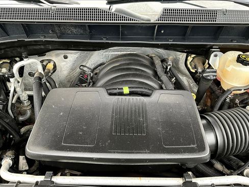 Used 2019 Chevrolet Silverado 1500 Custom w/ Custom Convenience Package AWD/4WD image 30