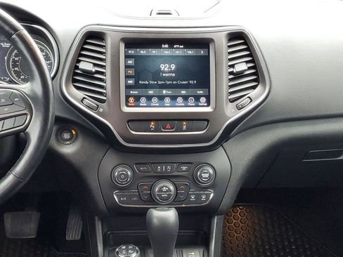 Used 2021 Jeep Cherokee Trailhawk w/ Comfort/Convenience Group image 25