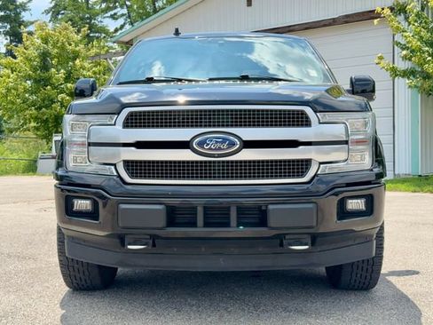 Used 2019 Ford F150 Platinum w/ Equipment Group 701A Luxury AWD/4WD image 3