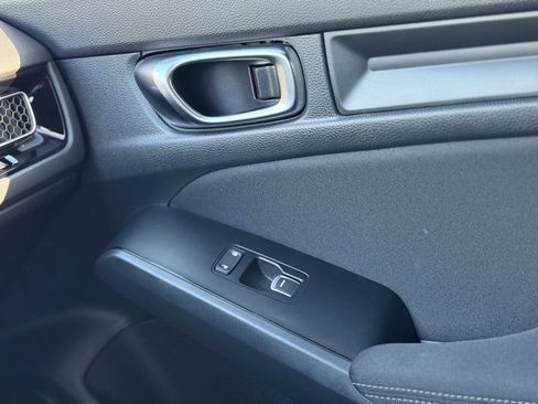 Used 2025 Honda Civic Sport image 36