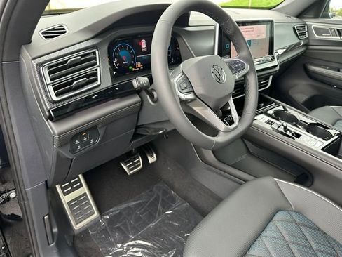 New 2026 Volkswagen Atlas Cross Sport SEL Premium R-Line AWD/4WD image 26
