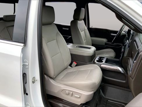 Used 2019 Chevrolet Silverado 1500 LTZ AWD/4WD image 9