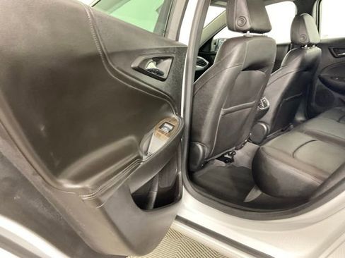 Used 2024 Chevrolet Malibu LT FWD image 16