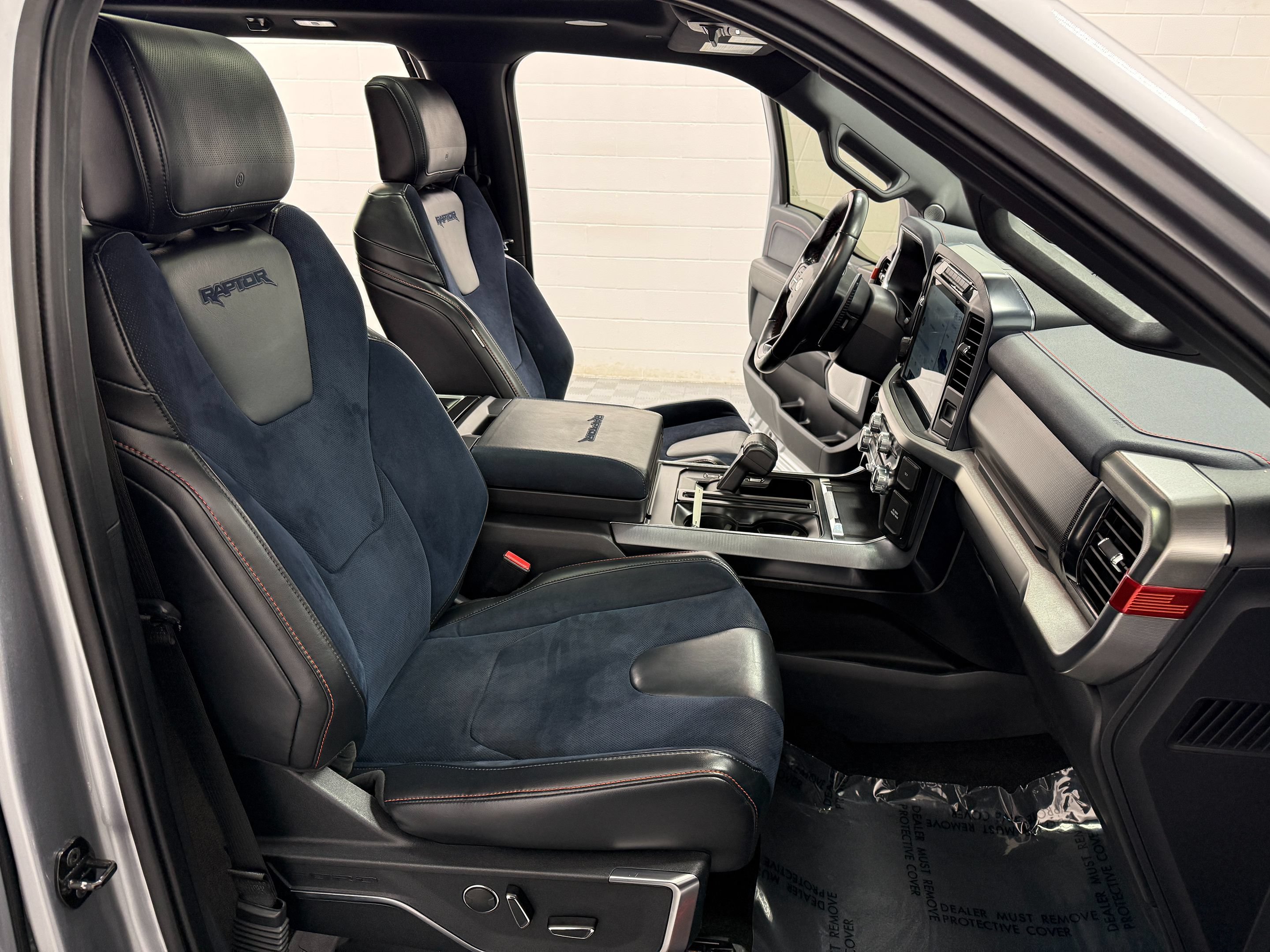 Used 2022 Ford F150 Raptor w/ Equipment Group 801A High AWD/4WD image 20