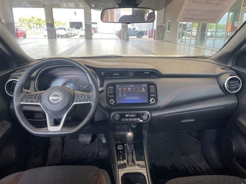 Certified 2023 Nissan Kicks SR w/ Exterior Package image 10