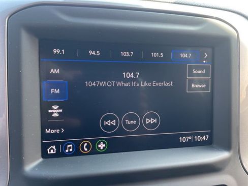 Used 2022 Chevrolet Silverado 1500 Custom image 19