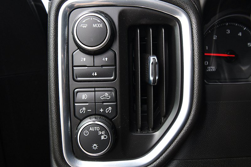 Used 2023 Chevrolet Silverado 2500 LT w/ Convenience Package AWD/4WD image 15