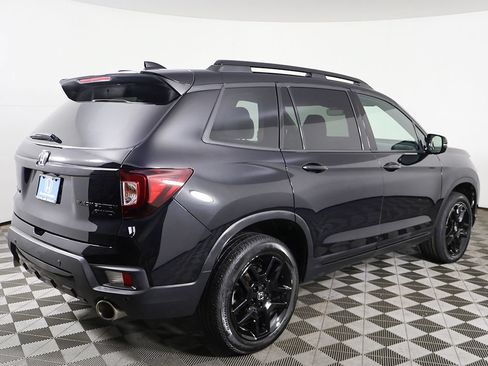 Used 2024 Honda Passport Black Edition image 14