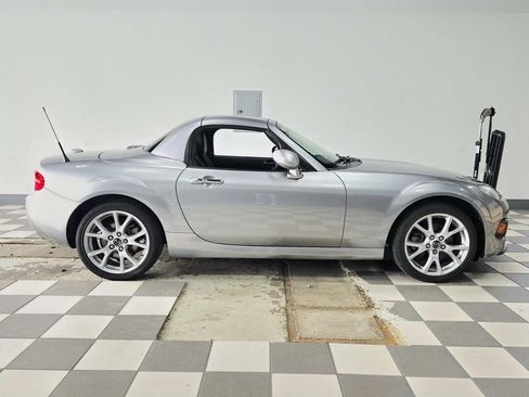 Used 2014 MAZDA MX-5 Miata Grand Touring w/ Premium Package image 2