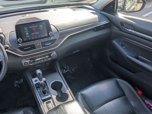 Used 2019 Nissan Altima 2.5 SL FWD image 27