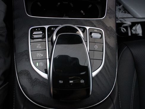 Used 2020 Mercedes-Benz E 450 4MATIC Sedan w/ Parking Assistance Package image 20