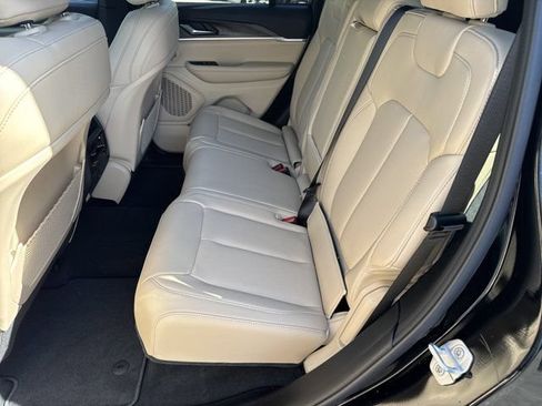 New 2027 Jeep Grand Cherokee Limited AWD/4WD image 21