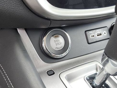 Used 2024 Nissan Murano SV FWD image 32