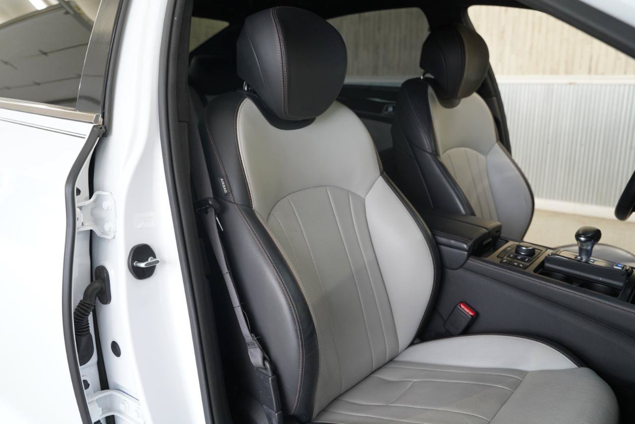 Used 2018 Genesis G80 3.3T Sport RWD image 30