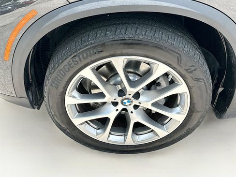 Used 2023 BMW X5 xDrive40i w/ Parking Assistance Package AWD/4WD image 34