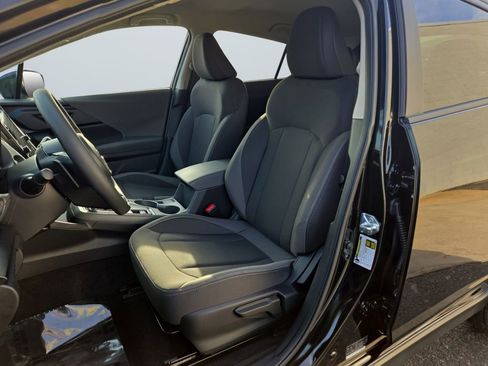 Used 2026 Subaru Crosstrek 2.0i Premium image 9