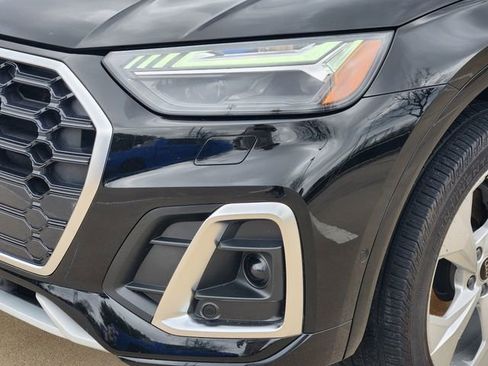 Used 2023 Audi Q5 2.0T Prestige w/ Prestige Package image 6