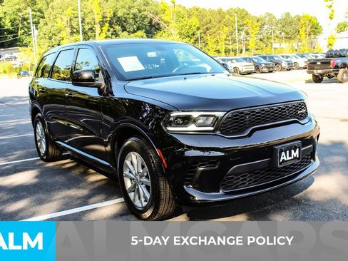 Used 2025 Dodge Durango GT RWD image 3