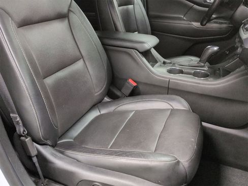 Used 2019 GMC Acadia SLT image 22