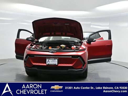 New 2026 Chevrolet Equinox EV LT w/ LPO, Blackout Package AWD/4WD image 36