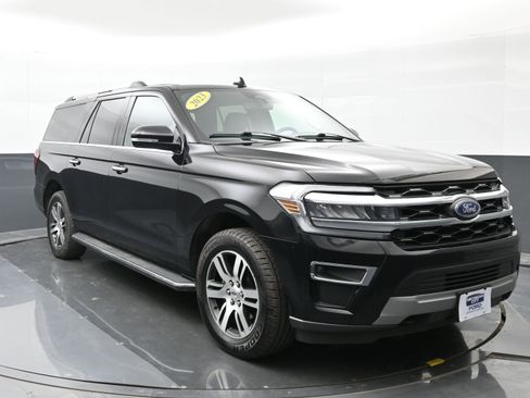 Used 2023 Ford Expedition Max Limited AWD/4WD image 6