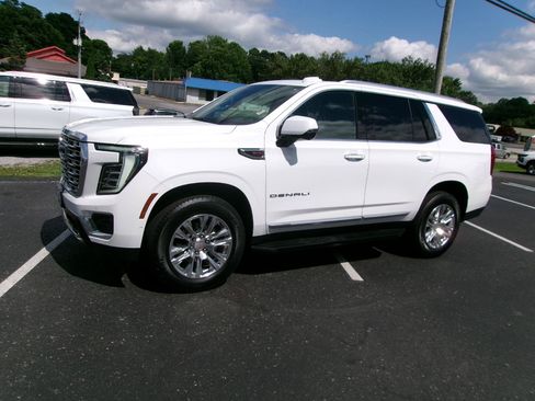 Certified 2025 GMC Yukon Denali AWD/4WD image 7
