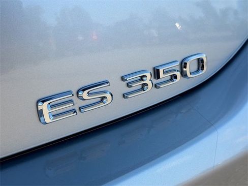 New 2025 Lexus ES 350 w/ Premium Package image 11