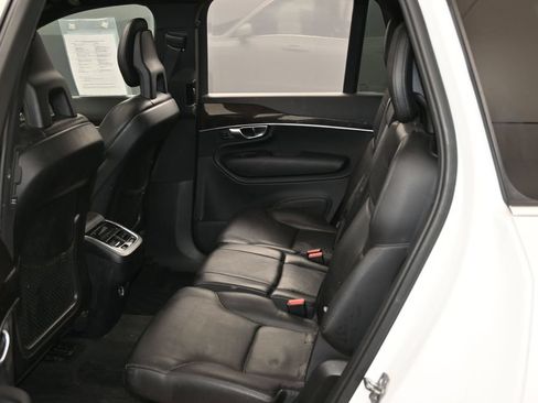 Used 2018 Volvo XC90 T6 Momentum w/ Convenience Package AWD/4WD image 31