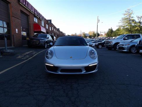 Used 2014 Porsche 911 Carrera 4 image 3