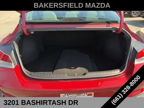 Used 2023 Hyundai Elantra SEL w/ Convenience Package FWD image 9