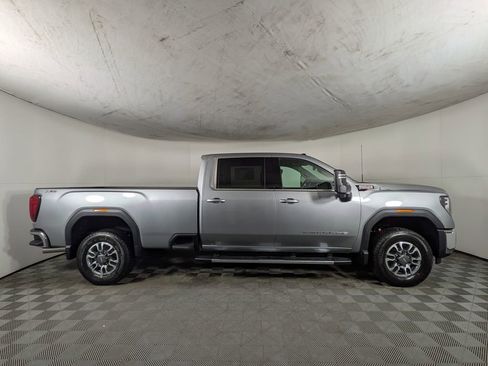 New 2026 GMC Sierra 2500 SLE w/ SLE Value Package; AWD/4WD image 6