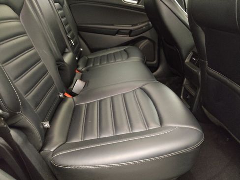 Used 2024 Ford Edge SEL image 19