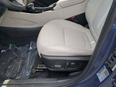 Certified 2025 Hyundai Tucson SEL FWD image 12