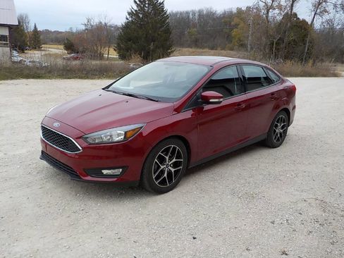 Used 2017 Ford Focus SEL w/ Cold Weather Package image 1