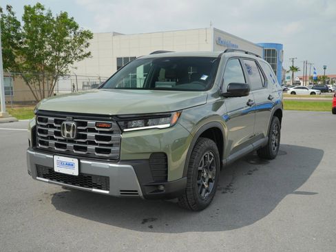 New 2026 Honda Pilot TrailSport image 1