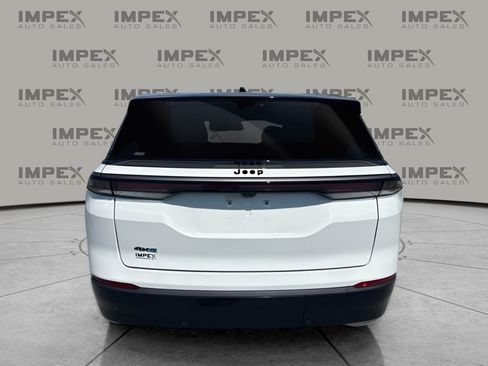 Used 2024 Jeep Wagoneer Launch Edition AWD/4WD image 4