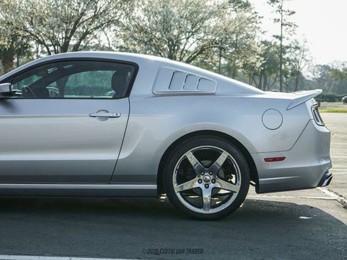 Used 2014 Ford Mustang GT Premium image 5