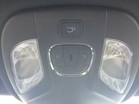 Certified 2025 Jeep Compass Trailhawk w/ Trailhawk Elite Group AWD/4WD image 32