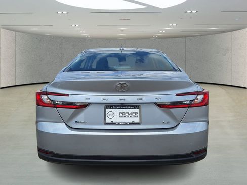 Used 2025 Toyota Camry LE image 4