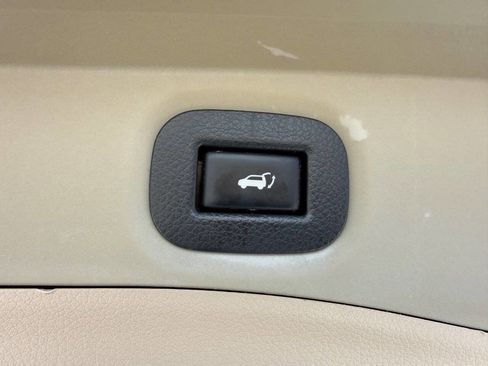 Used 2019 Nissan Rogue SV image 21