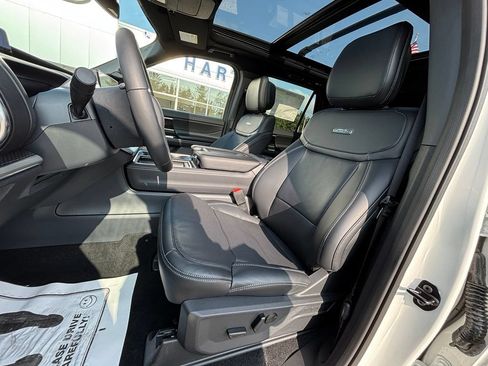 New 2027 Ford Expedition Platinum w/ Stealth Appearance Package AWD/4WD image 11