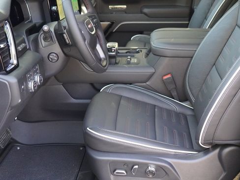 New 2026 GMC Sierra 1500 AT4X image 7